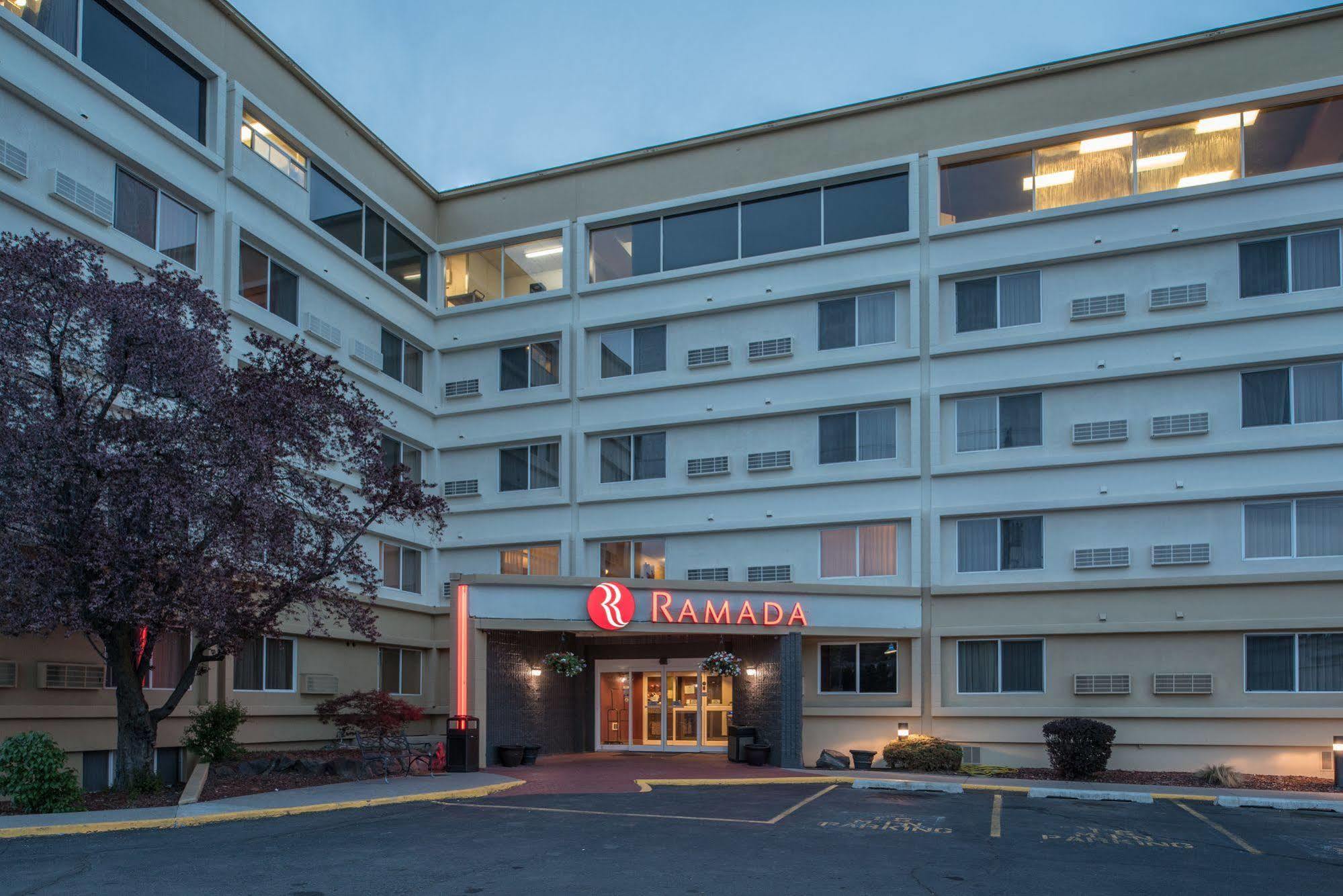 Ramada By Wyndham Downtown Spokane Eksteriør bilde